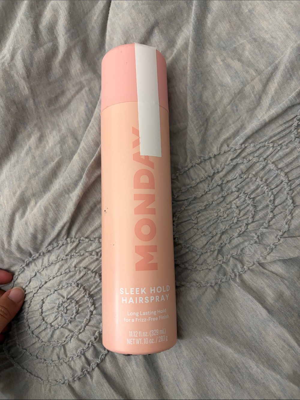 Monday Sleek Hold Hairspray — Pink